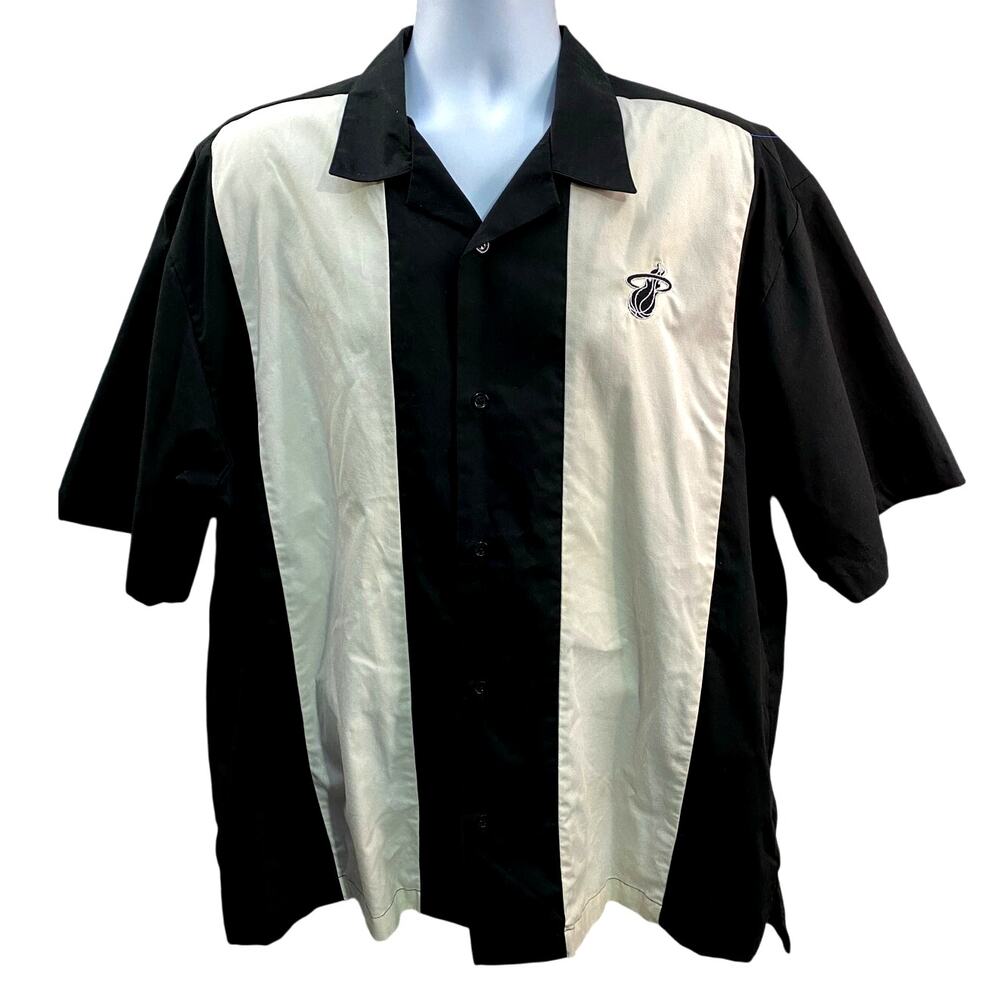 Miami Heat NBA Basketball Button Down Men's Shirt Size XL Exclusive Collection
